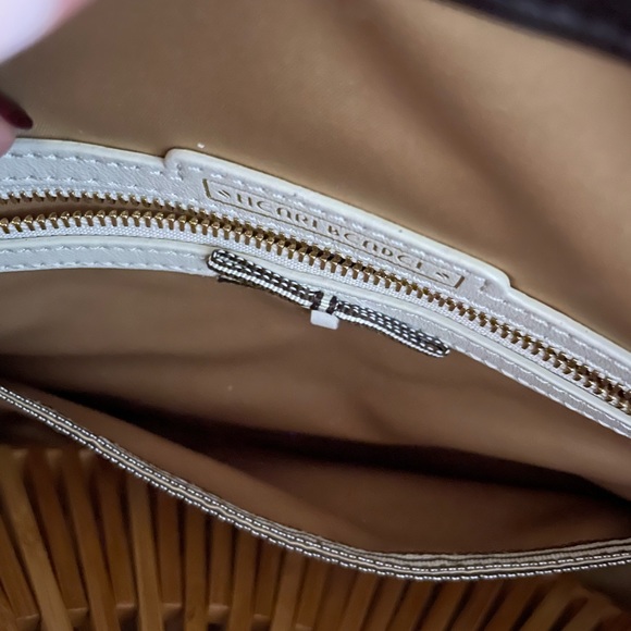 Henri Bendel large tote. - Picture 7 of 7